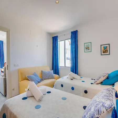 Apartment With Sea View From Terrace